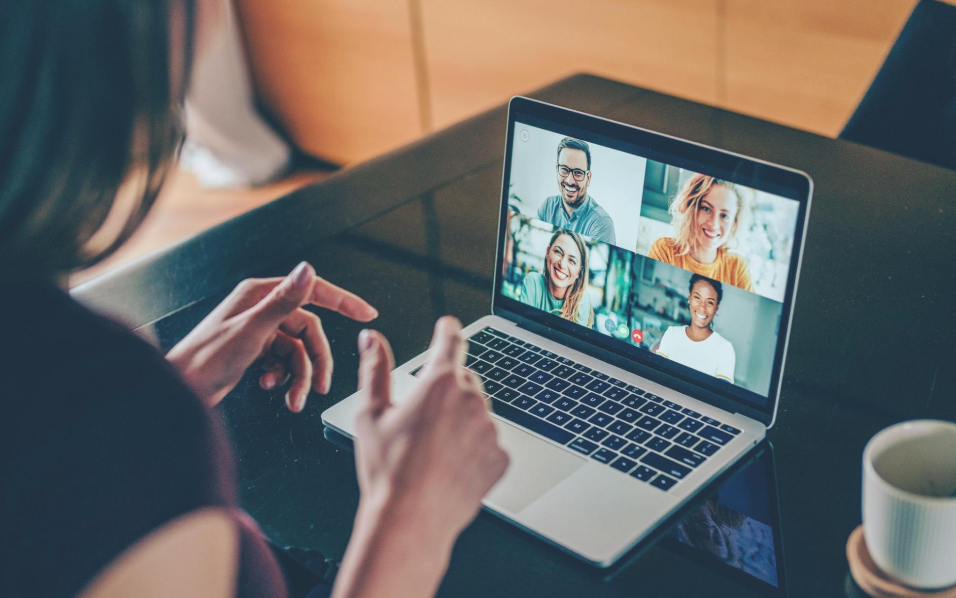Ekspert budowania marki podczas sesji masterclass